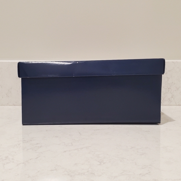 Thomas Kinkade "Light Up the Season" Luminary Glass Ornament Set - Picture 13 of 16